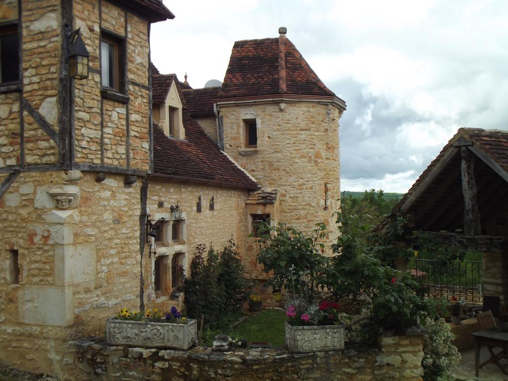 Gites Des 3 Vallees Salignac Eyvigues Exterior foto