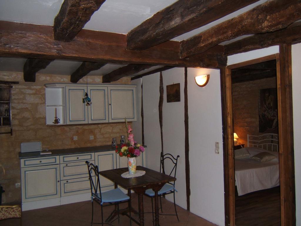 Gites Des 3 Vallees Salignac Eyvigues Exterior foto